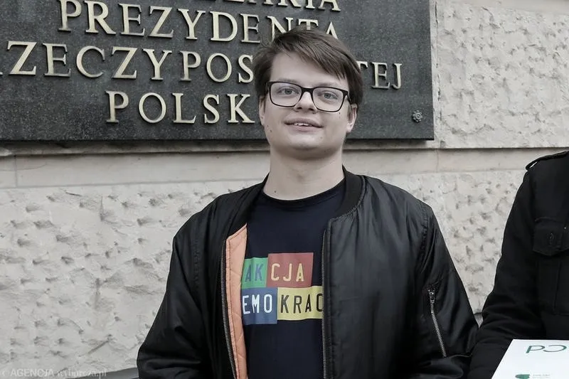 Demokracja w Polsce pod ostrzałem – jakie zagrożenia nam grożą?