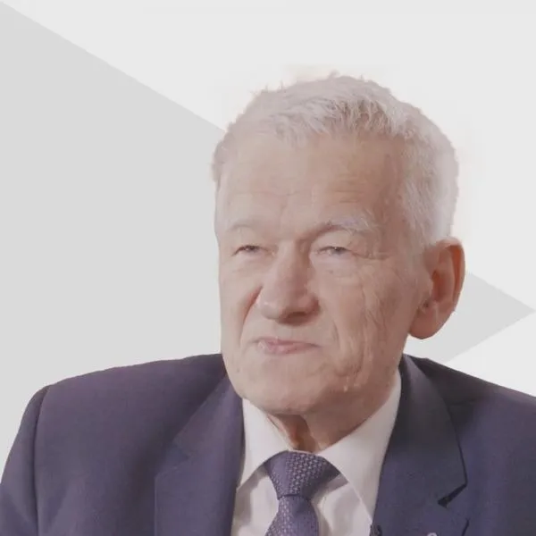 Kornel Morawiecki: gdzie mieszka i jak wygląda jego dom?