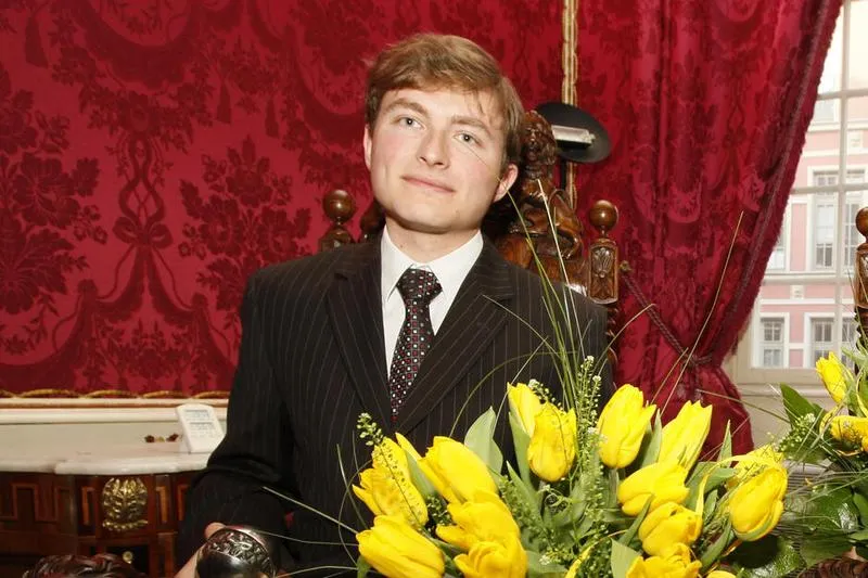 Doświadczenie i kariera polityczna